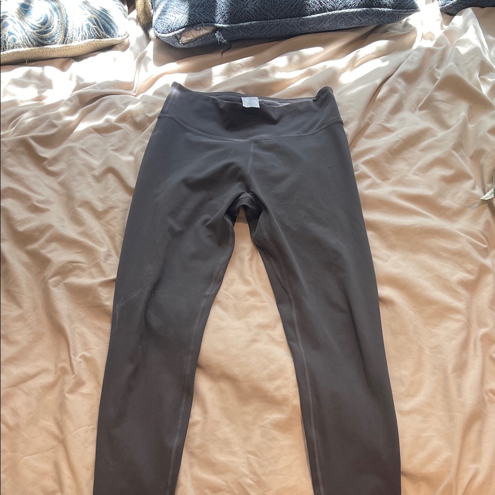 10 tree Gray Leggings